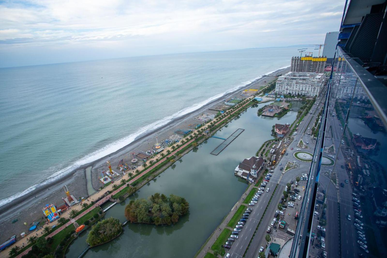 Suites Orbi City Aparthotel Batumi Ngoại thất bức ảnh