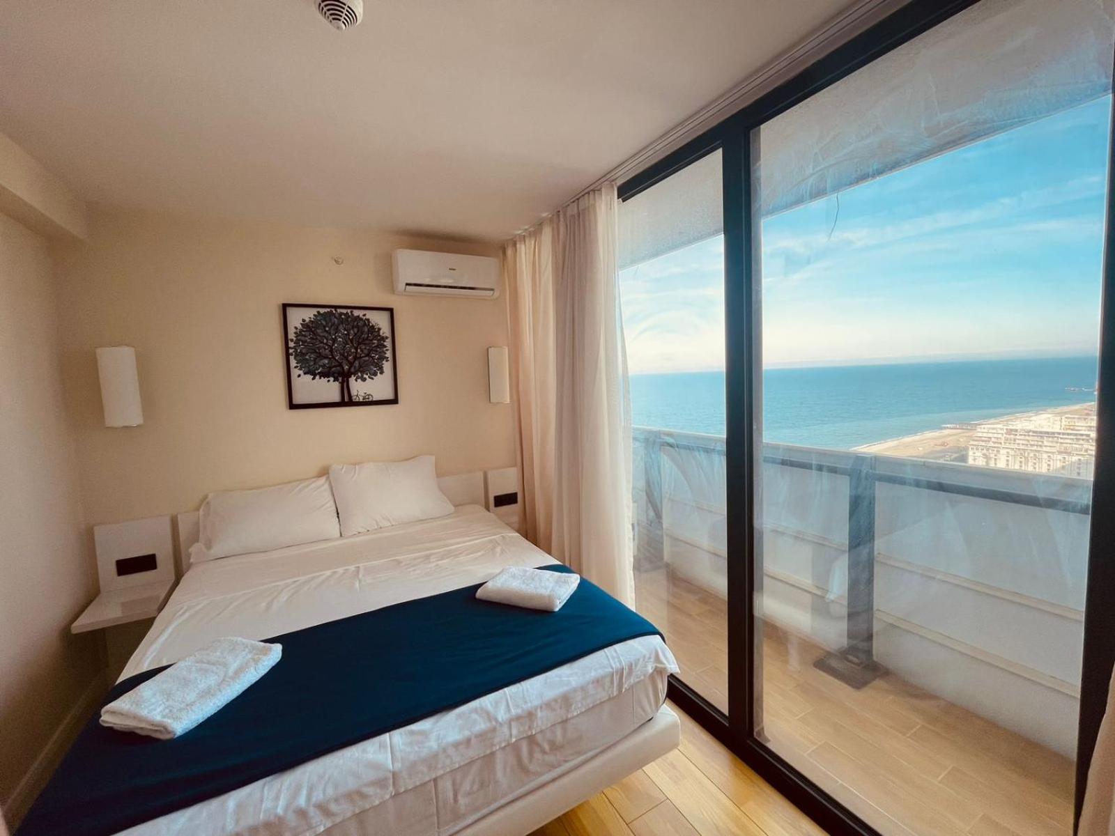 Suites Orbi City Aparthotel Batumi Ngoại thất bức ảnh