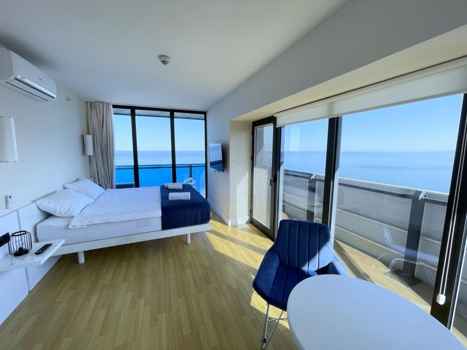 Suites Orbi City Aparthotel Batumi Ngoại thất bức ảnh