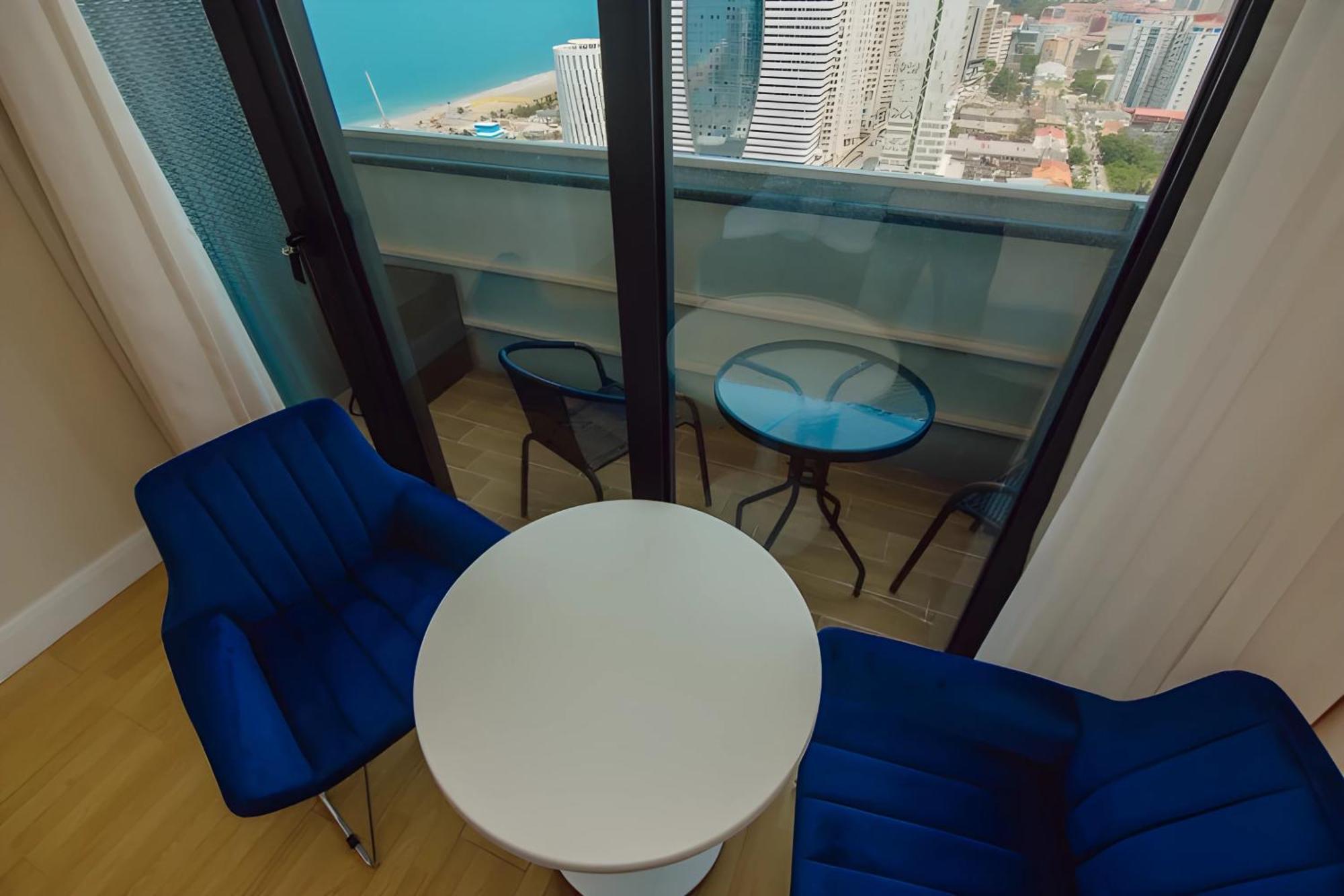 Suites Orbi City Aparthotel Batumi Ngoại thất bức ảnh